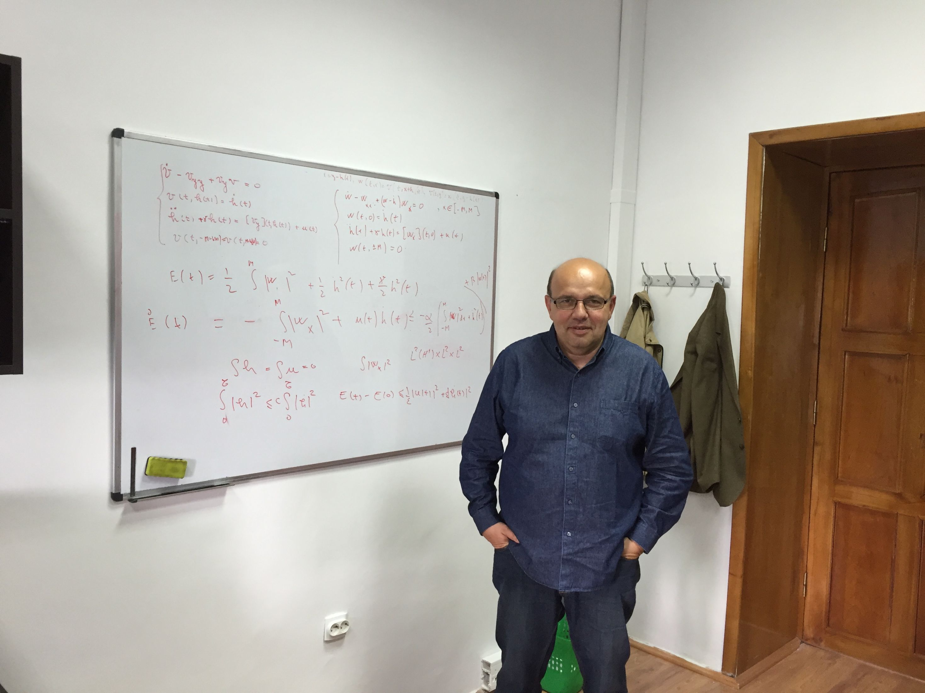  Prof. Marius Tucsnak at Craiova  